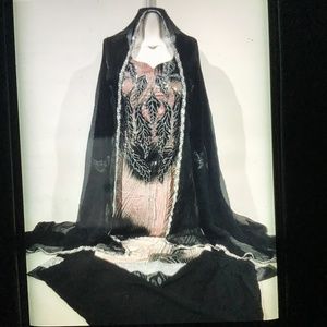 Ladies cultural three piece